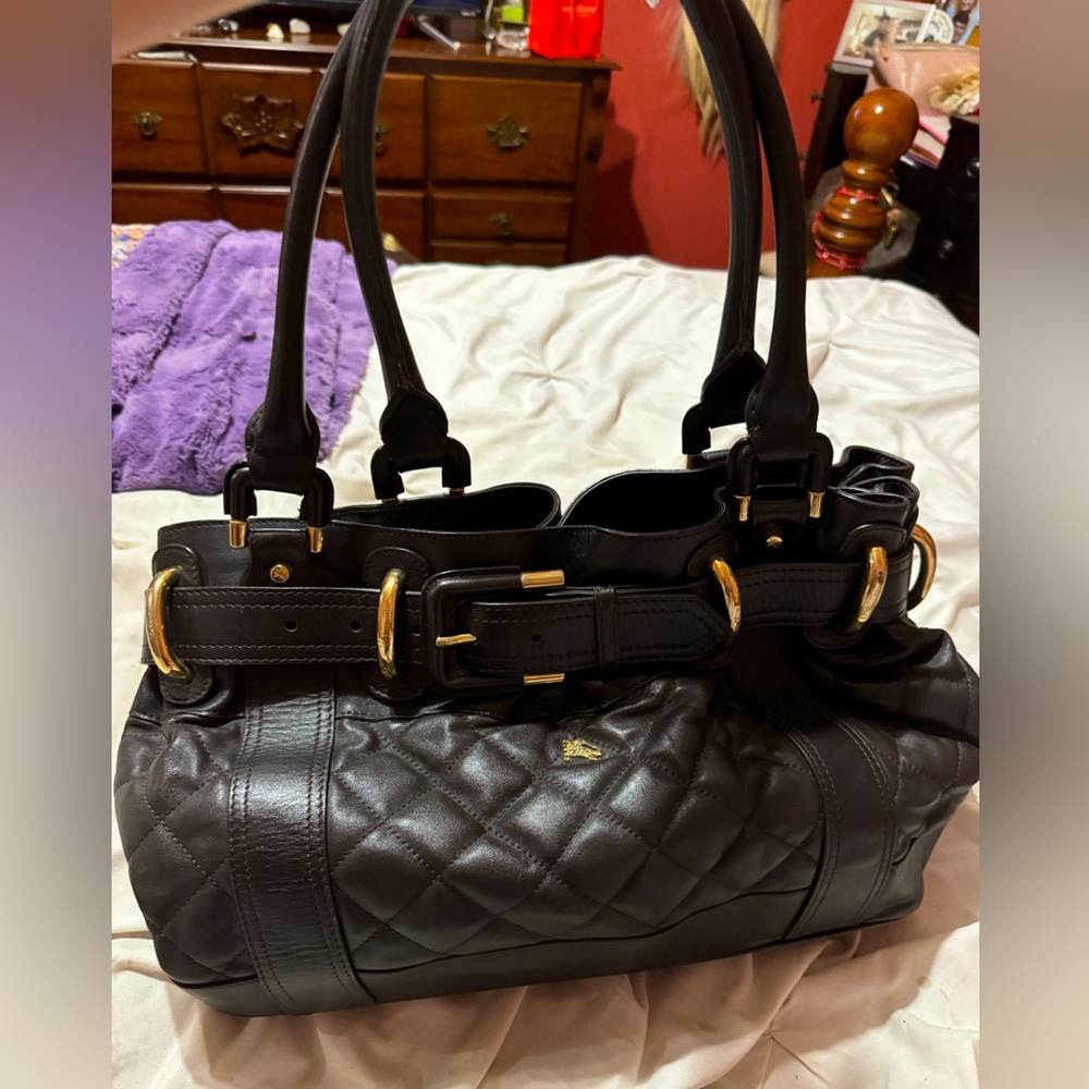 Vintage (2010) authentic Burberry brown quilted leather purse